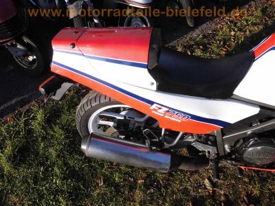 Yamaha_FZ750_Genesis_1FN_4-1_Auspuff_von_2KK_und_original_4-2_Auspuff_unverbastelt_und_gepflegt_-_wie_FZ_FZR_FZX_400_750_1000_28.jpg