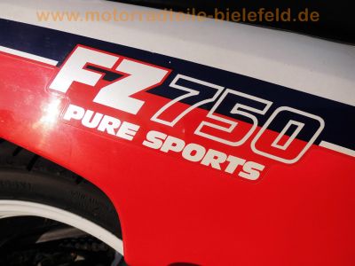 Yamaha_FZ750_Genesis_1FN_4-1_Auspuff_von_2KK_und_original_4-2_Auspuff_unverbastelt_und_gepflegt_-_wie_FZ_FZR_FZX_400_750_1000_49.jpg
