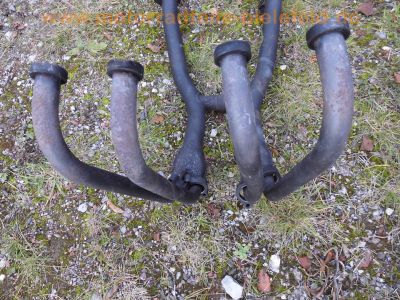 Suzuki_GSX600F_blau_MBS_Ersatzteile_2x_original-Auspuff_Motor_Verkleidung_Gabel_12.jpg