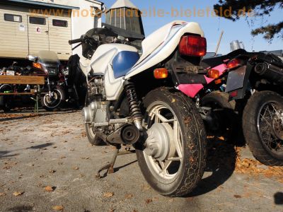 Suzuki_GS650G_SPEER-KATANA_Verkleidung_weiss_-_wie_GS550M_GSX750_GSX1100_Katana_3.jpg