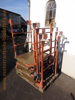 Montage-Arbeitsbuehne_Arbeitsplattform_zum_Einhaengen_fuer_Silo-Bau_Silo-Montage_2.jpg
