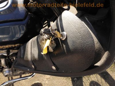 Honda_GL1000_Goldwing_blau_original_Auspuff_Vetter_Verkleidung_Sturzbuegel_Gepaecktraeger_Speichenraeder_gelochte_Bremsscheiben_King-Queen-Sitzbank_109.jpg