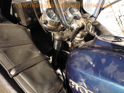 Honda_GL1000_Goldwing_blau_original_Auspuff_Vetter_Verkleidung_Sturzbuegel_Gepaecktraeger_Speichenraeder_gelochte_Bremsscheiben_King-Queen-Sitzbank_99.jpg