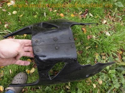 Suzuki_GSX1100F_GV72C_Krauser_Koffersystem_Gepaecktraeger_und_Koffer_Stahlflex_-_Motor_1127ccm_V708_138PS_wie_in_GSX-R_1100_GV73C_12.jpg