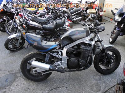 Suzuki_GSX1100R_GSXR_1100_GU74C_Knicker_Gixxer_Streetfighter_Motor_U705_Superbike-Lenker_LW-Auspuff_Stahlflex-Bremsleitung_Wirth-Gabel_-_wie_GSX-R_750_GR75A_1.jpg