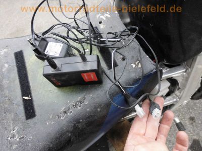 Suzuki_GSX1100R_GSXR_1100_GU74C_Knicker_Gixxer_Streetfighter_Motor_U705_Superbike-Lenker_LW-Auspuff_Stahlflex-Bremsleitung_Wirth-Gabel_-_wie_GSX-R_750_GR75A_74.jpg