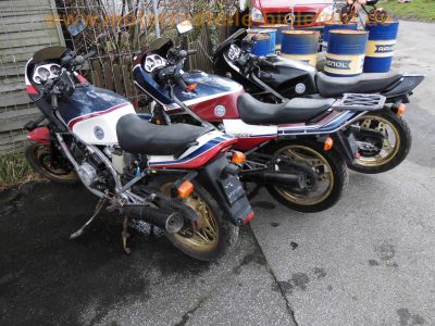 Honda_VF750F_RC15_3x_Interceptor_mit_Extras_Ersatzteile_SEBRING_LASER_4-1_Auspuff_original_Gepaecktraeger_-_wie_VF400F_NC13_VF500F_PC12_8.jpg