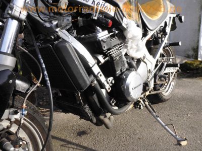 Kawasaki_GPZ600R_ZX600A_crash_Streetfighter_Superbike-Lenker_FCW_Fischer-Fahrwerk_Schwinge_GFM5_Verbund-Raeder_Fischer_Custom_Wheels_GFM_4,5x17_FCW_3,5x17_60.jpg