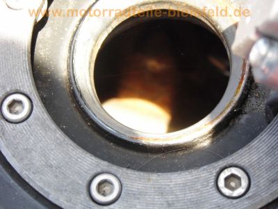 Suzuki_GSX750F_GR78A_original_schwarz_-_wie_GSF_GSX_600_750_F_S_GN72B_GN77B_29.jpg