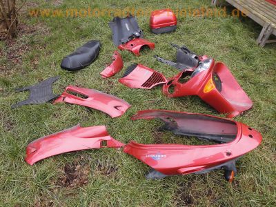 Aprilia_Leonardo_125_Roller_Typ_MB_Plastik_Verkleidungsteile_fairing_cowling_plastic-parts_2.jpg