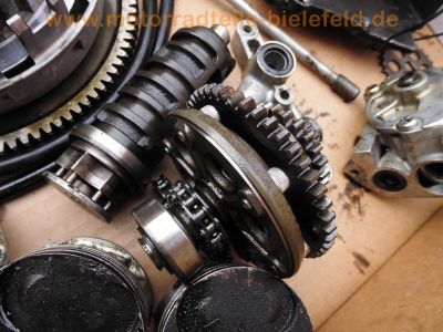 Kawasaki_GPX750R_ZX750F_Motorteile_Ersatzteile_Kurbelwelle_Kolben_Getriebe_engine_spare-parts_15.jpg