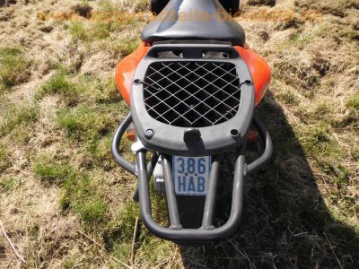 Yamaha_Aerox_50_YQ50_Roller_Scooter_rot_original_unverbastelt_Gepaecktraeger_Topcase_baugleich_MBK_Nitro_50_YQ50_-_wie_BWs_CW_EW_YH_YN_YM_YW_CS_50_Jog_Slider_Neos_Why_17.jpg