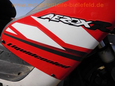 Yamaha_Aerox_50_YQ50_Roller_Scooter_rot_original_unverbastelt_Gepaecktraeger_Topcase_baugleich_MBK_Nitro_50_YQ50_-_wie_BWs_CW_EW_YH_YN_YM_YW_CS_50_Jog_Slider_Neos_Why_32.jpg