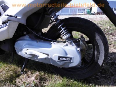 Yamaha_Aerox_50_YQ50_Roller_Scooter_rot_original_unverbastelt_Gepaecktraeger_Topcase_baugleich_MBK_Nitro_50_YQ50_-_wie_BWs_CW_EW_YH_YN_YM_YW_CS_50_Jog_Slider_Neos_Why_7.jpg