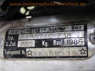 Fantic_Oasis_50_1_FM238_Enduro_Mokick_50kmh_Akront_Alu-Felgen_21x16_18x16_-_wie_Trial_50_Raider_50_1_Caballero_50RC_80RC_Koala_50_80_85.jpg
