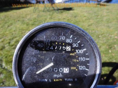 Suzuki_VS750_Intruder_VR51A_V2_Chopper_schwarz_original_Auspuff_SANKEI_2236_Sturzbuegel_Sissybar_43kW_58PS_-_wie_VS600_VS700_VS800_VS1400_20.jpg
