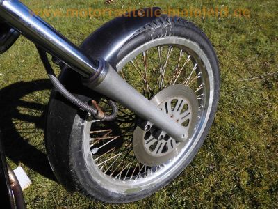 Suzuki_VS750_Intruder_VR51A_V2_Chopper_schwarz_original_Auspuff_SANKEI_2236_Sturzbuegel_Sissybar_43kW_58PS_-_wie_VS600_VS700_VS800_VS1400_56.jpg