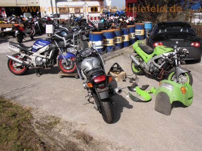 Kawasaki_ZZR600E_ZX600E_silber_1998_98PS_REMUS_4-1_Auspuff_3x_Stahlflex_Bremsleitung_29800_mls_4.jpg