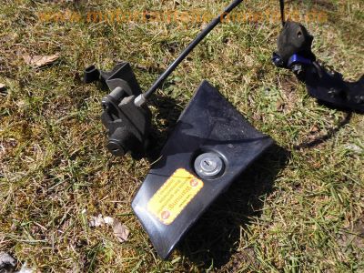 Kawasaki_ZZR600E_ZX600E_1995_98PS_Crash_Ersatzteile_spare-parts_GIVI-Koffertraeger_Motor_engine_Rahmen_Gabel_43.jpg