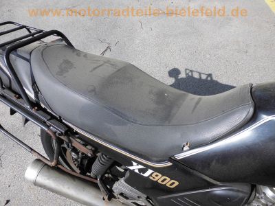 Yamaha_XJ900F_58L_schwarz_EZ88_KONI_Federbeine_Koffertraeger_Gepaecktraeger_-_wie_31A_4BB_XJ650_4K0_XJ750_Seca_11M_XJ750F_41Y_28.jpg