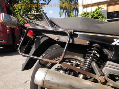 Yamaha_XJ900F_58L_schwarz_EZ88_KONI_Federbeine_Koffertraeger_Gepaecktraeger_-_wie_31A_4BB_XJ650_4K0_XJ750_Seca_11M_XJ750F_41Y_57.jpg
