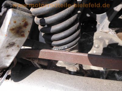 Yamaha_XJ900F_58L_schwarz_EZ88_KONI_Federbeine_Koffertraeger_Gepaecktraeger_-_wie_31A_4BB_XJ650_4K0_XJ750_Seca_11M_XJ750F_41Y_69.jpg