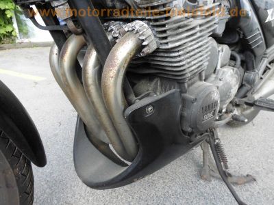 Yamaha_XJ900F_58L_schwarz_EZ88_KONI_Federbeine_Koffertraeger_Gepaecktraeger_-_wie_31A_4BB_XJ650_4K0_XJ750_Seca_11M_XJ750F_41Y_82.jpg