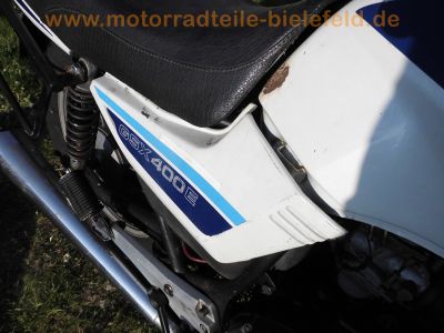 Suzuki_GSX400E_GK53C_weiss-blau_JAMA-Auspuff_Koffertraeger_Gepaecktraeger_-_wie_GSX250E_GS25x_GS40x_GK51C_GJ53B_15.jpg