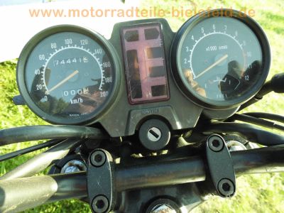 Suzuki_GSX400E_GK53C_weiss-blau_JAMA-Auspuff_Koffertraeger_Gepaecktraeger_-_wie_GSX250E_GS25x_GS40x_GK51C_GJ53B_25.jpg