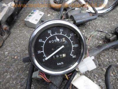 Yamaha_XV125_Virago_5AJ_rot_Chopper_in_Teilen_-_spare-parts_Ersatzteile_wie_XV250_3LS_3LW_XV535_3BR_2YL_16.jpg