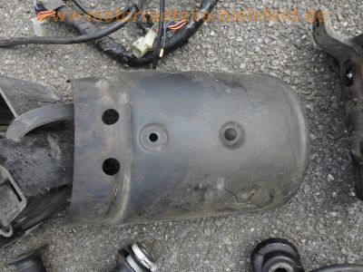 Yamaha_XV125_Virago_5AJ_rot_Chopper_in_Teilen_-_spare-parts_Ersatzteile_wie_XV250_3LS_3LW_XV535_3BR_2YL_25.jpg