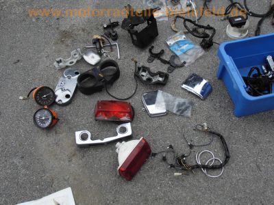 Suzuki_GS850GN_1979_Ur-Modell_Ersatzteile_spare-parts_Koffer_Elektrik_-_wie_GS650G_GS750E_GS550E_GS500E_119.jpg