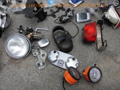 Suzuki_GS850GN_1979_Ur-Modell_Ersatzteile_spare-parts_Koffer_Elektrik_-_wie_GS650G_GS750E_GS550E_GS500E_81.jpg