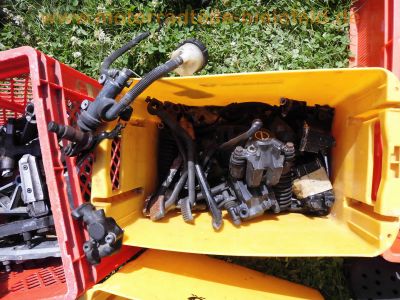 Kawasaki_GPZ1100UT_DFI_Einspritzer_Ersatzteile_spare-parts_ZX1100A_KZT10B_ZXT10A_ZXT10B_GPZ_Z_KZ_ZX_1000_1100_J_K_B1_B2_GP_ST_102.jpg
