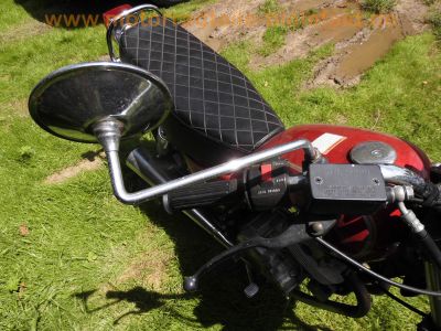 Suzuki_GN250_NJ25A_1994_Soft-Chopper_gesteppte_Sitzbank_original_Auspuff_3834_klassischer_Einzylinder_wie_DR250S_GN400_18.jpg