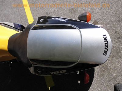 Suzuki_GSXR_750_K0_WVBD_1Hd_2x_Motor_2x_Renn-Verkeidung_2x_Radsatz_Tuning_SR-Racing_Titan-Auspuff_0083SR_Renn-Bereifung_Regen-Reifen_-_wie_GSX-R_GSXR_600_1000_K1_K2_K3_K4_K5_209.jpg