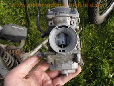 Kawasaki_KLR_250_D_KL250D_weiss-blau_Einzylinder-Enduro_ohne_Motor_-_wie_KL600_KL650_KLR600_KLR650_A_B_C_Tengai_36.jpg