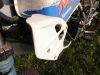 Kawasaki_KLR_250_D_KL250D_weiss-blau_Einzylinder-Enduro_ohne_Motor_-_wie_KL600_KL650_KLR600_KLR650_A_B_C_Tengai_73.jpg