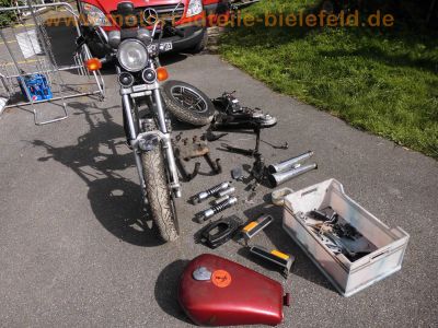 Honda_V45_Magna_VF750C_RC09_Chopper_Ersatzteile_spare-parts_hohe_Sissy-Bar_mit_Gepaecktraeger_-_baugleich_VF700C_RC21_Magna_wie_VF500C_PC13_V30_VF_700_750_S_Sabre_F_Interceptor_4.jpg