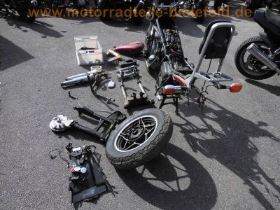 Honda_V45_Magna_VF750C_RC09_Chopper_Ersatzteile_spare-parts_hohe_Sissy-Bar_mit_Gepaecktraeger_-_baugleich_VF700C_RC21_Magna_wie_VF500C_PC13_V30_VF_700_750_S_Sabre_F_Interceptor_5.jpg