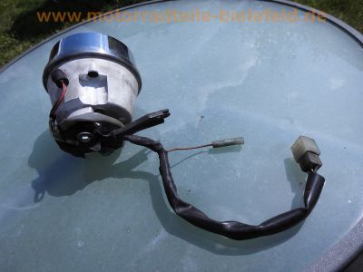 Kawasaki_ZR750_C_Zephyr_C4_Micron_e1_4-1_Sport-Auspuff_MFK39_original_Auspuff_KHI_K277_2x_Tank_-_wie_ZR_550_1100_Klassiker_Z650_Z900_Z1000_130.jpg