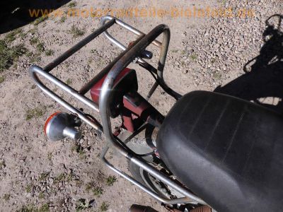 Kawasaki_KZ200A_Z200A_blau-rot_rostig_Einzylinder_Oldtimer_Gepaecktraeger_Papiere_13.jpg