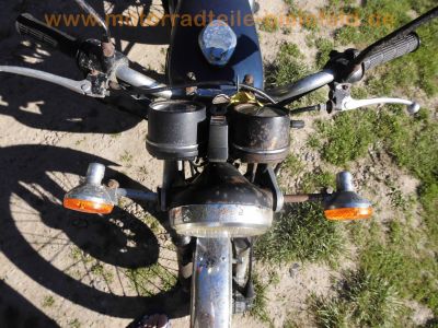 Kawasaki_KZ200A_Z200A_blau-rot_rostig_Einzylinder_Oldtimer_Gepaecktraeger_Papiere_50.jpg
