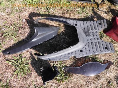 Yamaha_YE80_ZEST_80_rot_4MU_Roller_Scooter_Ersatzteile_Teile_spare-parts_spares_-_wie_4FW_MBK_EVOLIS_Zest_50_80_9.jpg
