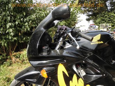 Honda_CBR600F_PC25_schwarz-gelb_Scott-Oiler_TRW-Lenker_-_wie_PC23_PC31_26.jpg