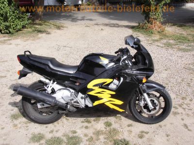 Honda_CBR600F_PC25_schwarz-gelb_Scott-Oiler_TRW-Lenker_-_wie_PC23_PC31_41.jpg