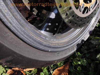 Yamaha_FZ_750_Genesis_2KK_grau-weiss_letztes_Modell_1990_17_Zoll_Vorderrad_Vollverkleidung_4in1_Auspuff_-_wie_1FN_3KT_22.jpg