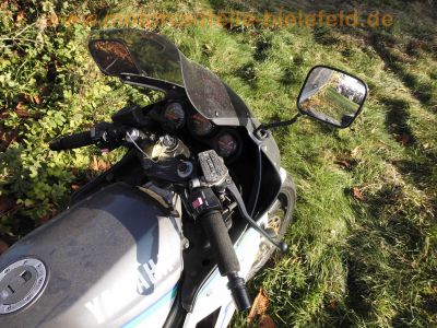 Yamaha_FZ_750_Genesis_2KK_grau-weiss_letztes_Modell_1990_17_Zoll_Vorderrad_Vollverkleidung_4in1_Auspuff_-_wie_1FN_3KT_61.jpg