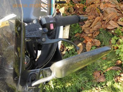 Yamaha_FZ_750_Genesis_2KK_grau-weiss_letztes_Modell_1990_17_Zoll_Vorderrad_Vollverkleidung_4in1_Auspuff_-_wie_1FN_3KT_76.jpg