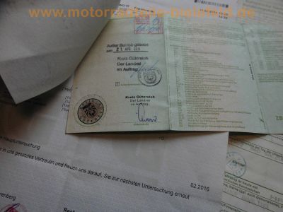 Yamaha_FZ_750_Genesis_2KK_grau-weiss_letztes_Modell_1990_17_Zoll_Vorderrad_Vollverkleidung_4in1_Auspuff_-_wie_1FN_3KT_87.jpg